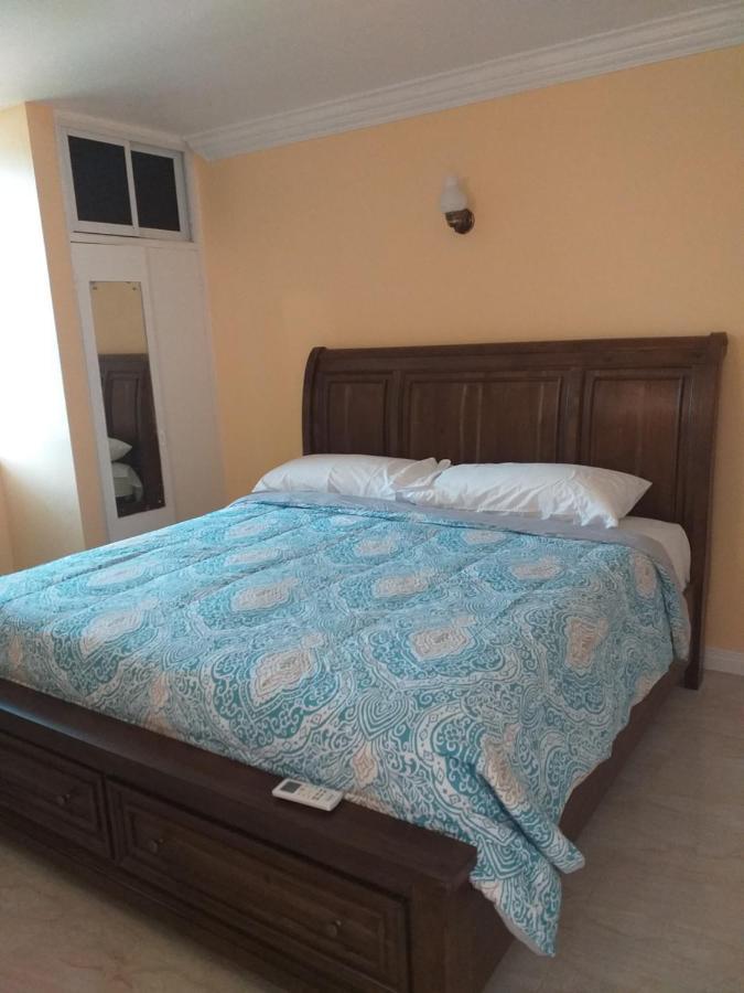 Rooms By The Pool Kingston Extérieur photo